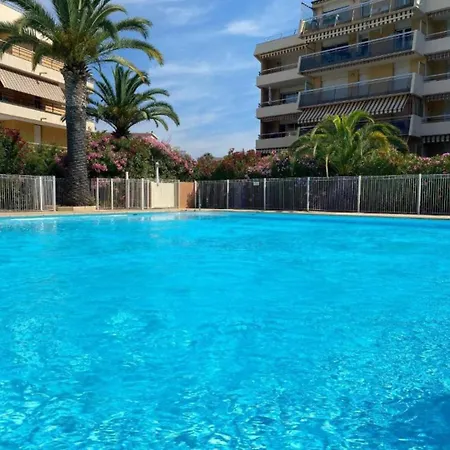 Apartment Le Balcon De Funes, Proche Des Plages Frejus