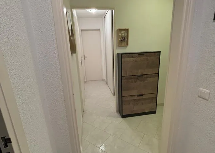 Le Balcon De Funès, Proche Des Plages Appartement