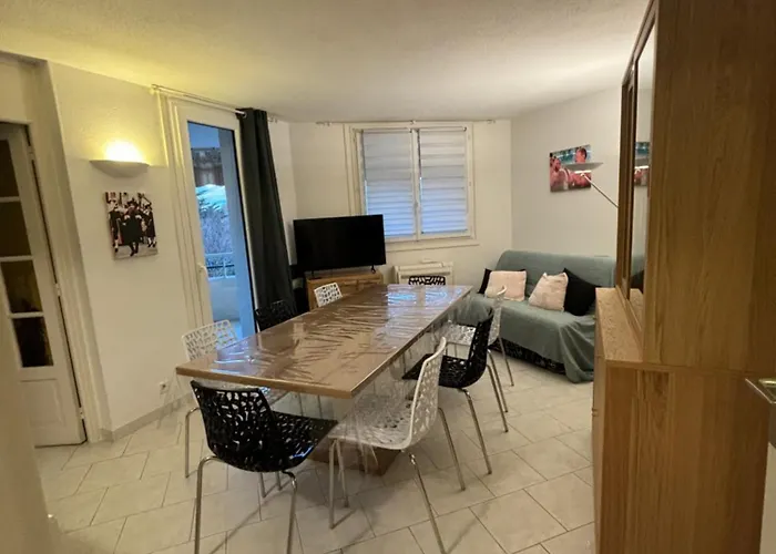 Le Balcon De Funès, Proche Des Plages Appartement